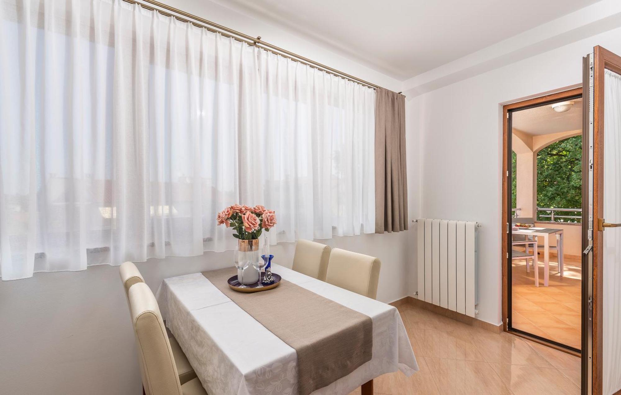 Apartments Villa Ana Porec Exterior photo