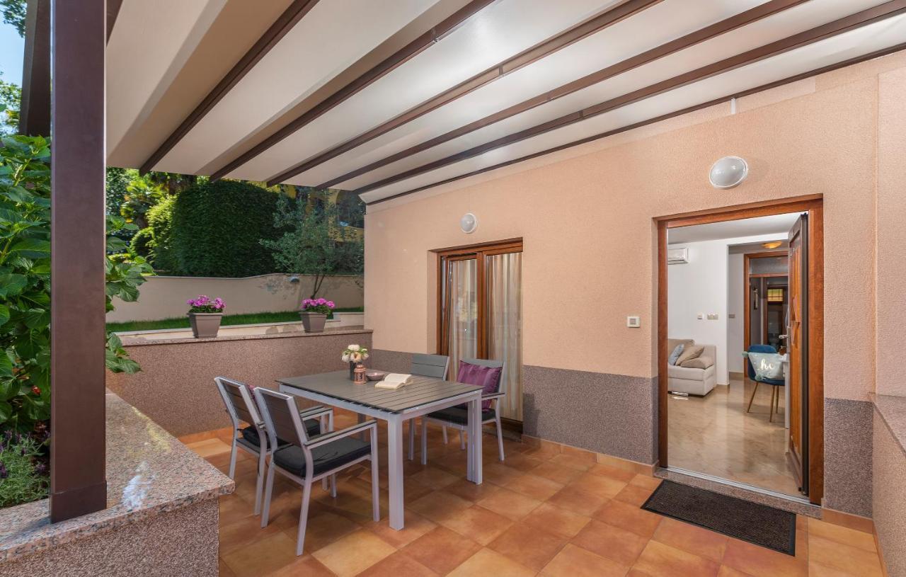 Apartments Villa Ana Porec Exterior photo