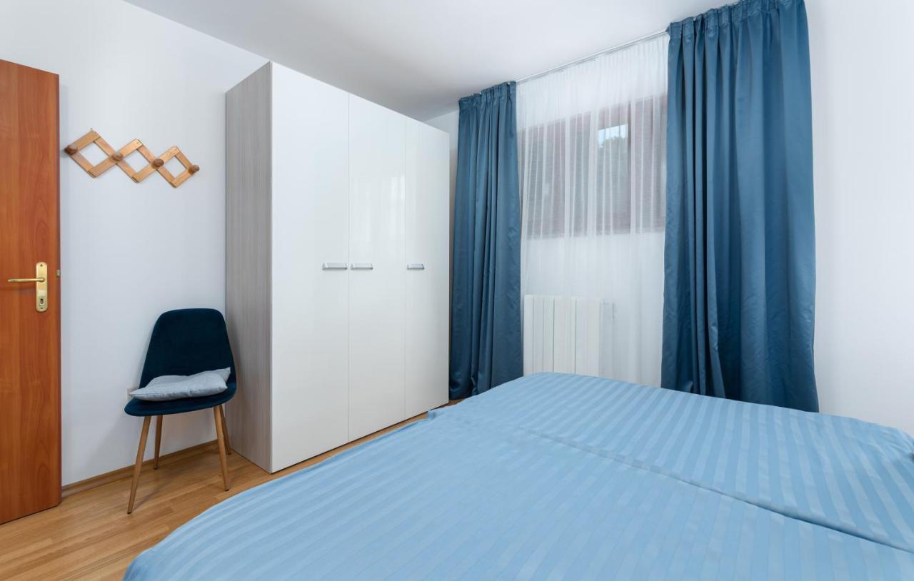 Apartments Villa Ana Porec Exterior photo