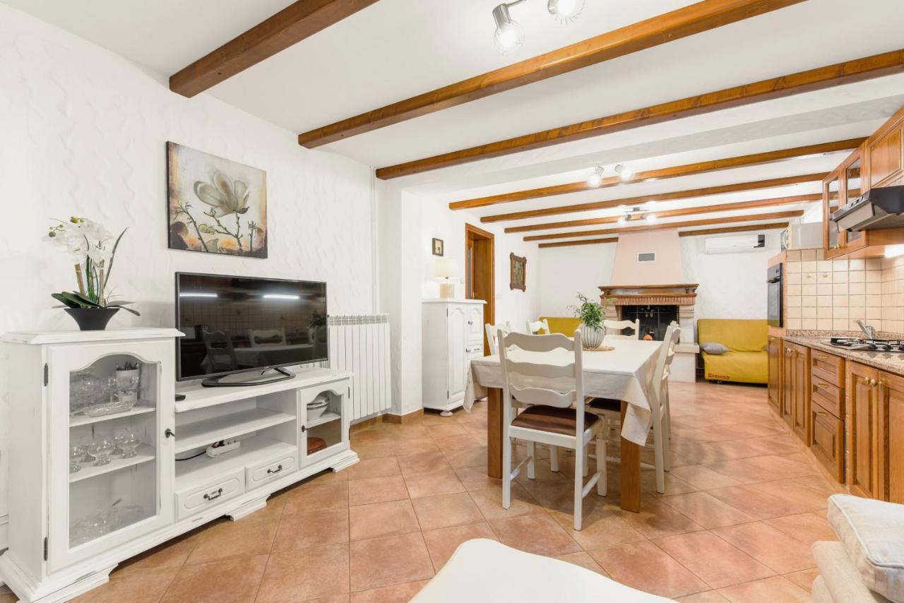 Apartments Villa Ana Porec Exterior photo