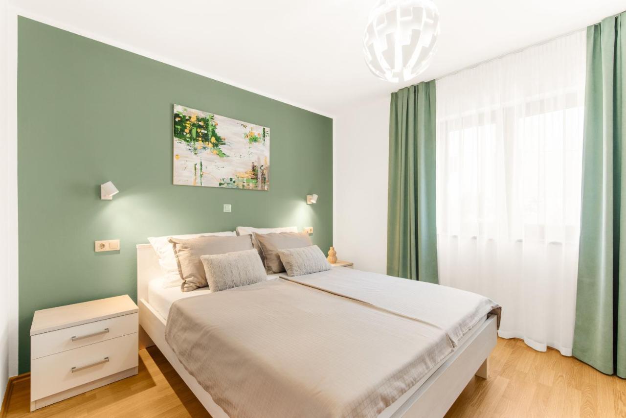 Apartments Villa Ana Porec Exterior photo
