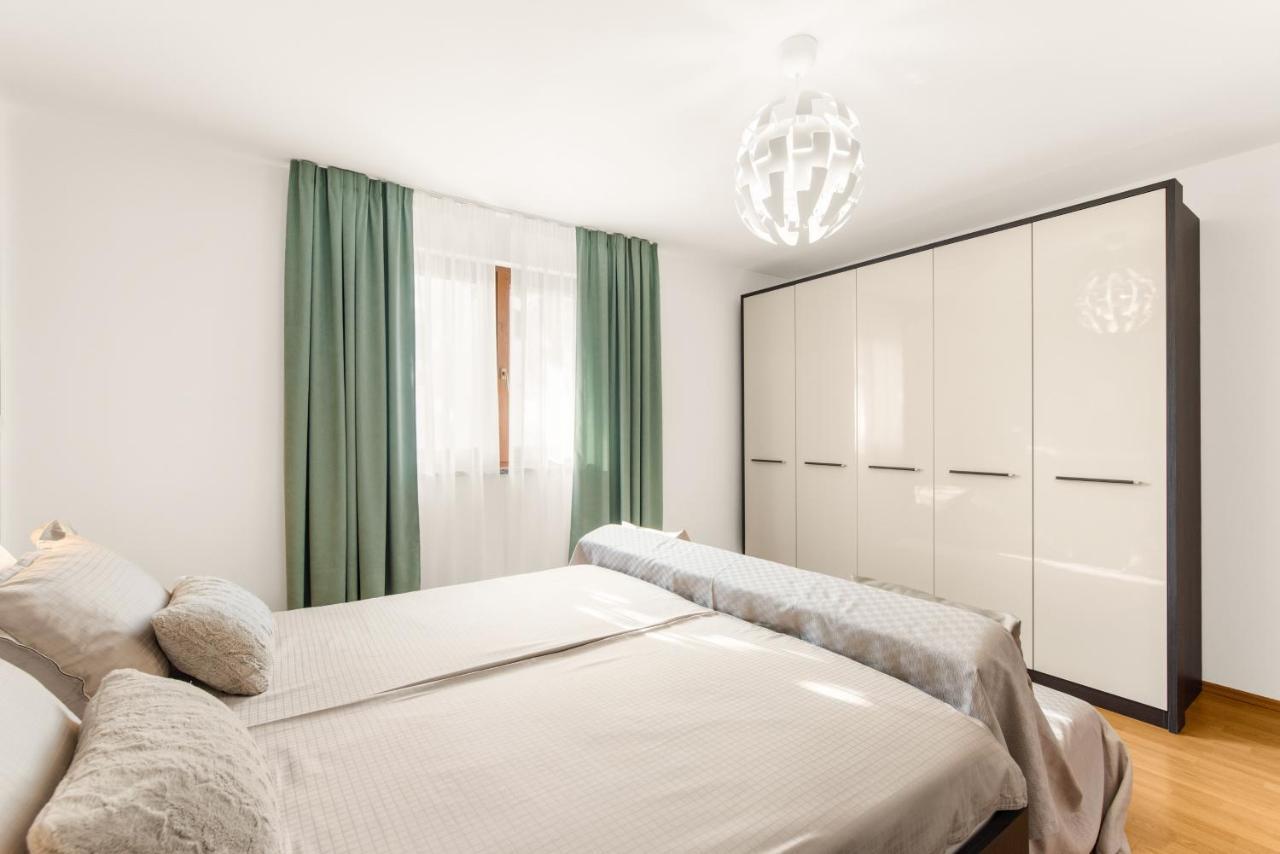 Apartments Villa Ana Porec Exterior photo