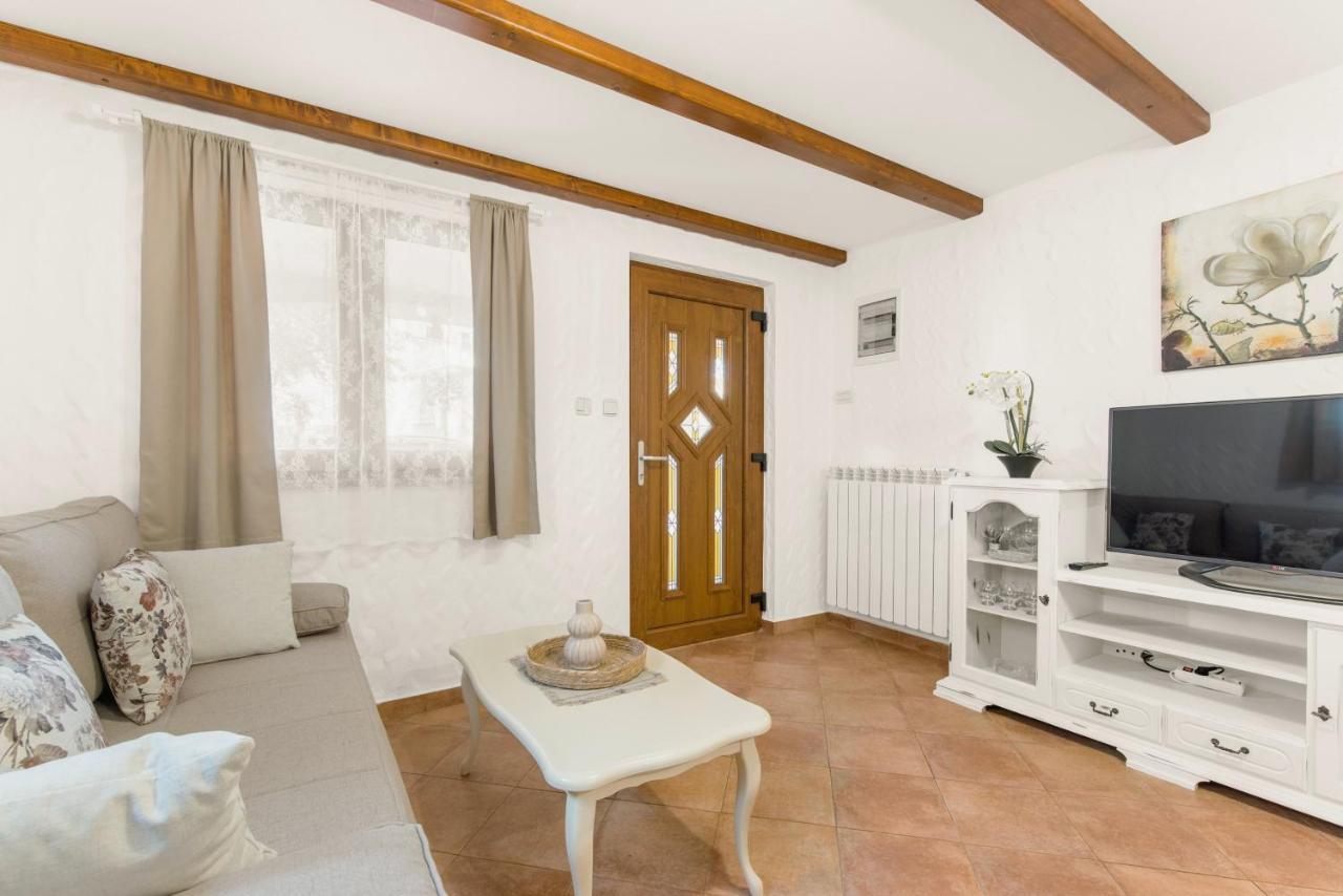 Apartments Villa Ana Porec Exterior photo